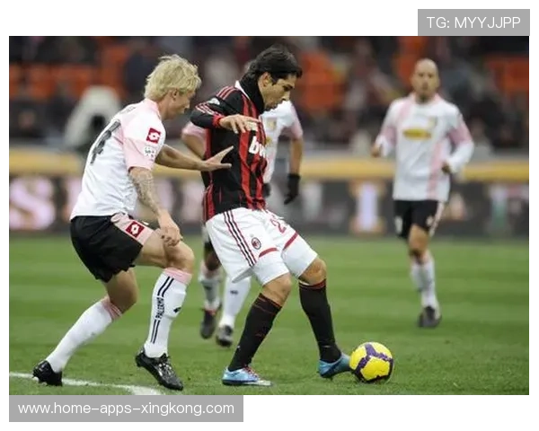 AC米兰—雷比奇背身拿球制造空当 AC米兰—雷比奇背身拿球制造空当